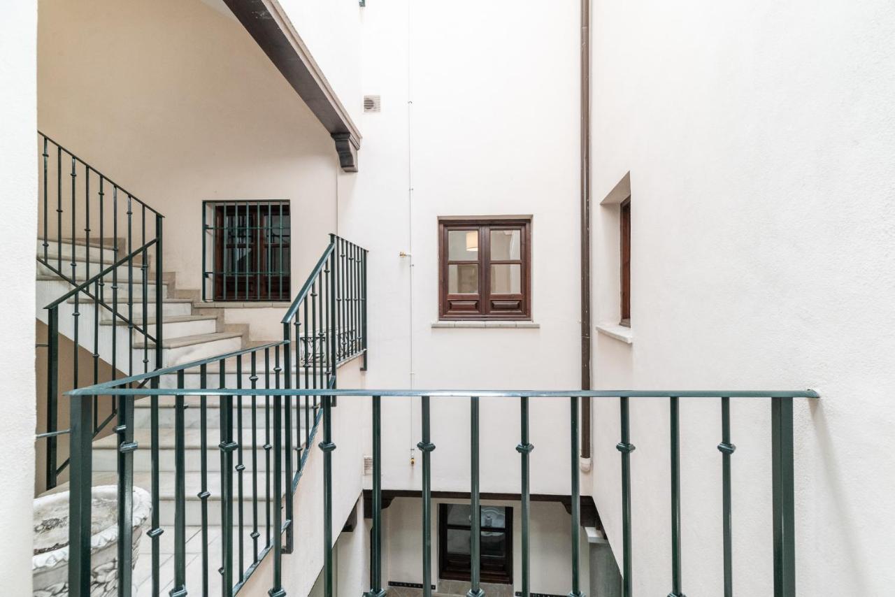 Moderno Apartamento Centro De Granada 2 Εξωτερικό φωτογραφία